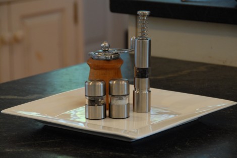 mini salt and pepper grinders